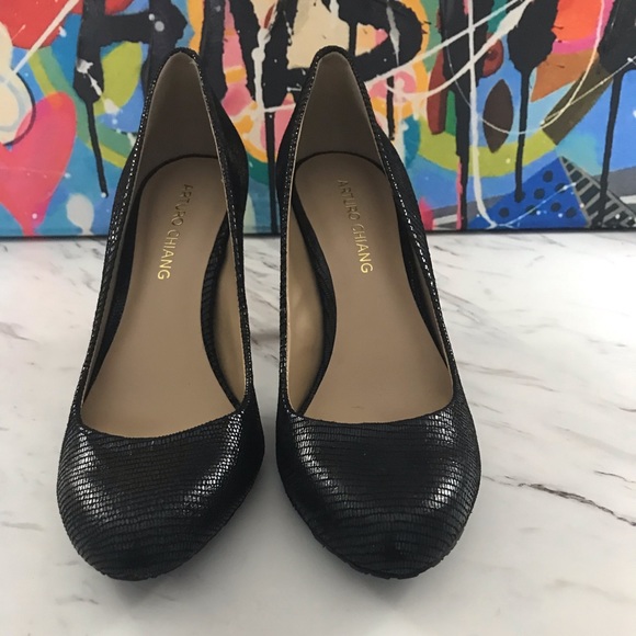 Arturo Chiang Women’s Dress Heels - Picture 2 of 13